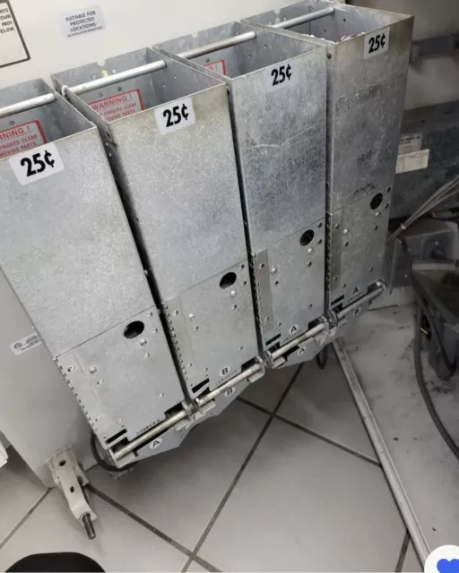 Standard Change Makers Coin Hoppers 25¢  Change Machine