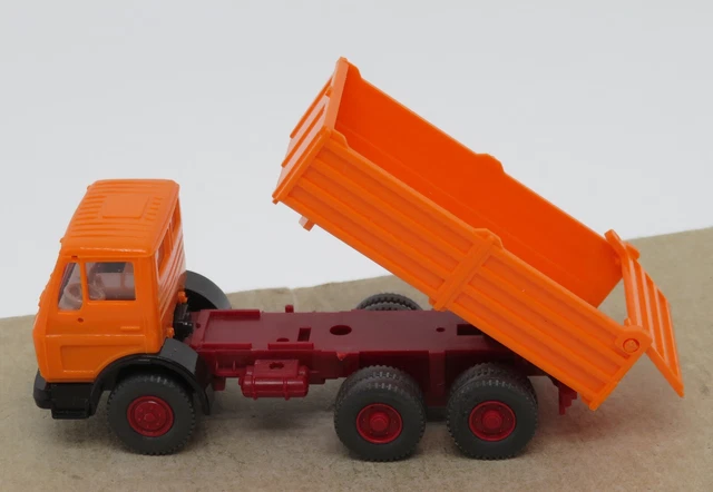 Camion De Chantier Wiking 1/87 + Engin De Chantier - Modèles Miniatures Occasion