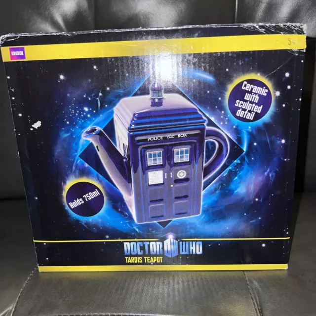 Doctor Who Ceramic TARDIS Teapot -  ZEON DR182  750ml Blue