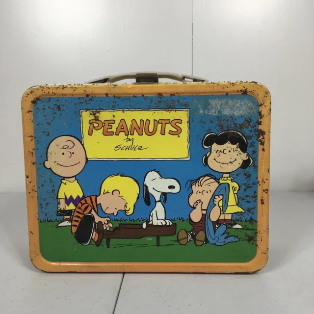 VINTAGE 1960s PEANUTS GANG METAL LUNCH BOX w/THERMOS feat Charlie Brown & Snoopy 2