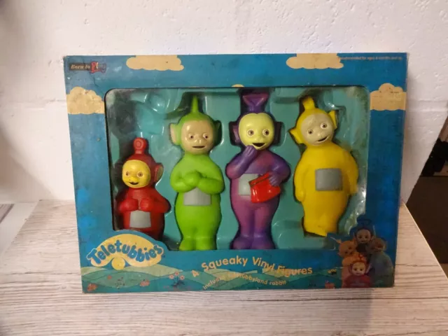 Vintage Ragdoll Squeaky Vinyl Figures Teletubbies set from 1996 in original box!