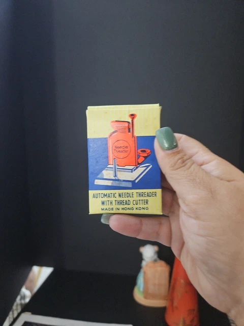 Enroscador automático de agujas vintage con cortador de hilos en caja amarilla Hong Kong nuevo en paquete