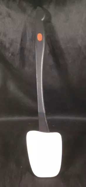 Revere ware plastic slotted turner flipper spatula hook for hanging