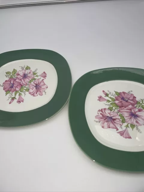 Taylor Smith Taylor - LADY HELEN - Walter Dorwin Teague - 2 Dinner Plates