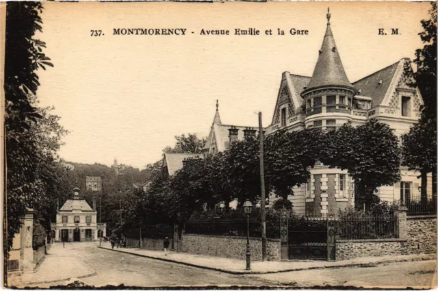 CPA Montmorency Avenue Emilie et la Gare (1340048)