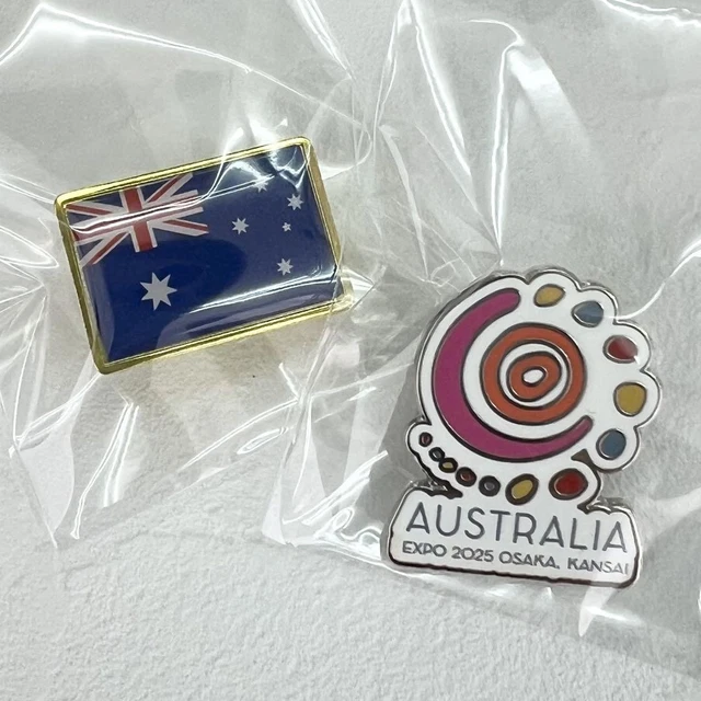 OSAKA EXPO AUSTRALIA Pavilion Staff Pins Magnet Flag 2 Piece