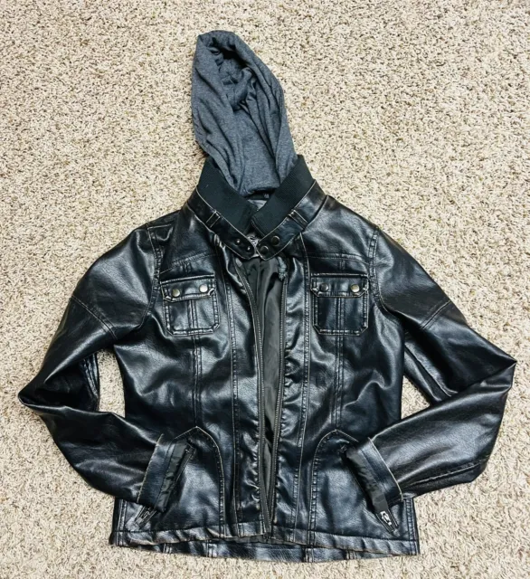 Wet Seal Women’s Cropped Moto Faux  Leather Motorcycles Jacket Sz M