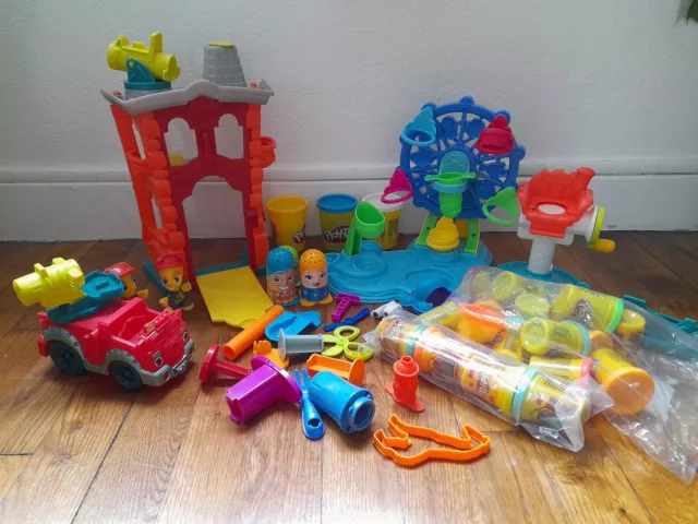 Lot Play-Doh - Pâte a modeler - Le Camion de Pompiers + Caroussel Gâteaux