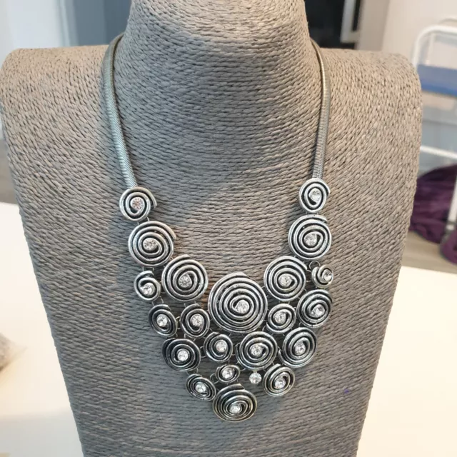 Fashion Jewellery Necklace Short Length Silver Tone Bib Style