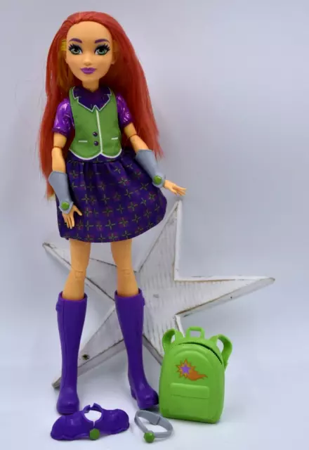 Mattel Poupée Doll DC Super Hero Girls Starfire Transforming School to Action