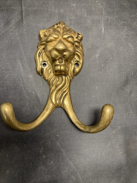 Solid Brass Lion Head Antique Coat Hat Hooks Hanger Home Or School.