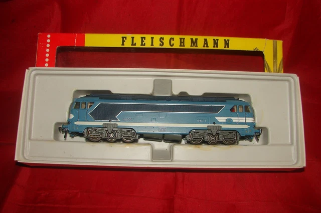 Coffret Fleischmann HO ICE Intercity Express 4440 – Train électrique Analogique
