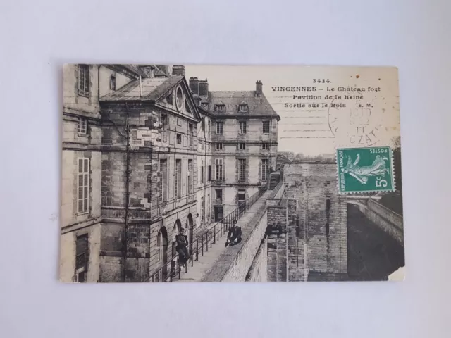 CPA Vincennes 94 75, castle fort pavilion of the queen, exit on the wood, 1911