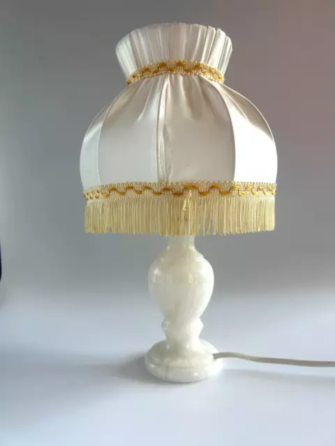 Petite lampe en albatre