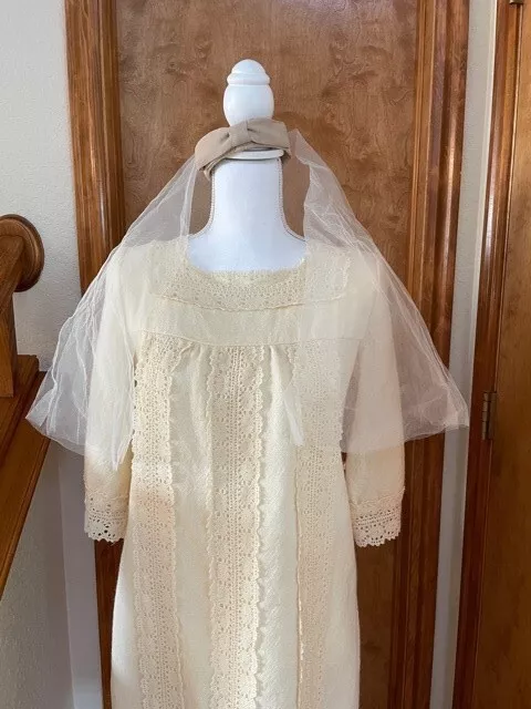 Wool Sheath MOD Wedding Dress with Shoulder Length Veil