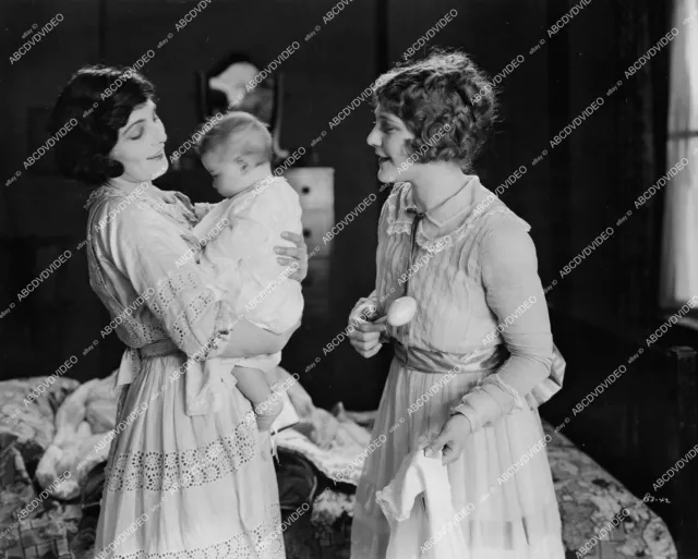 crp-54032 1921 Irene Rich, Louise Lovely, Leatrice Joy silent film The Poverty o