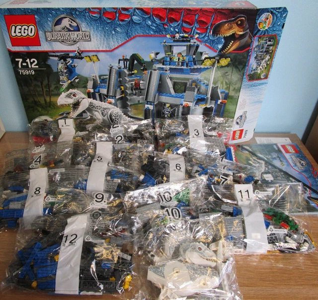 LEGO JURASSIC WORLD 75919 Indominus Rex Breakout 100% complete box
