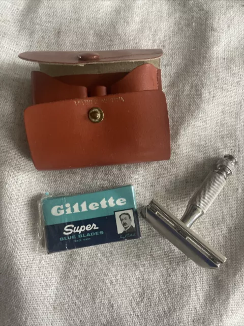 Vintage Gillette Safety Razor Set W/Case 7389