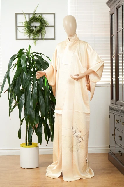 Dear Vanilla Japanese Silk Kimono Women's Robe Gown Authentic Japan Vintage Mint