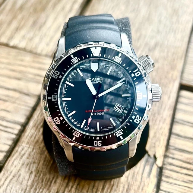 CASIO MTD 1054 3304 Illuminator Divers Watch 200m Free next day
