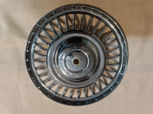 Copri ruota 8 pollici Vespa V30/31 VM1/VL1/Lambretta Originale Ulma!! Nuovo New