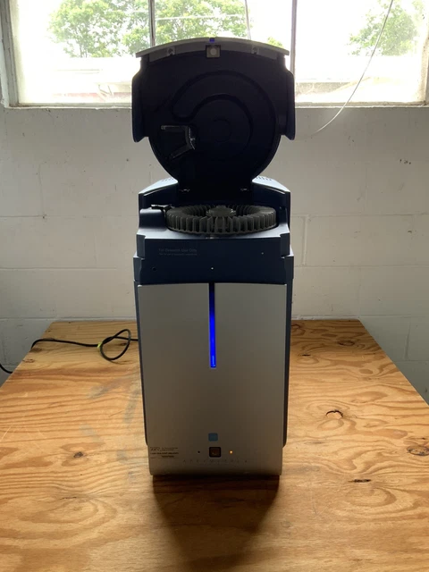 Affymetrix Genechip Scanner 3000 7G Affymetrix Genechip Scanner 3000 7G