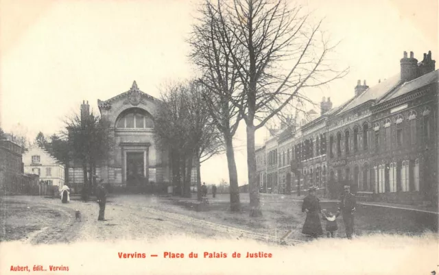Cpa 02 Vervins Place Du Palais De Justice