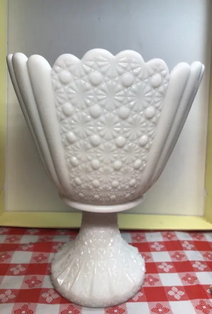 Vintage Fenton Milk Glass Pedestal Bowl Daisy And Button Rare