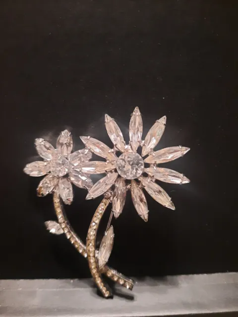 Silver Tone Flower Clear Rhinestone Crystal Bride Wedding Brooch Pin