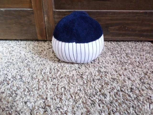 New York Yankees Ty Beanie Ballz MLB fans collectible 2