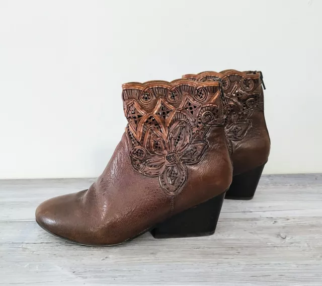 Sesto Meucci Ankle Bootie Tacca Womens 8M Leather Brown Floral Applique Wedge