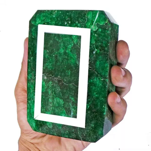 5800 Cts Natural Huge Green Brazilian Emerald Museum Size Gemstone Octagon Cut