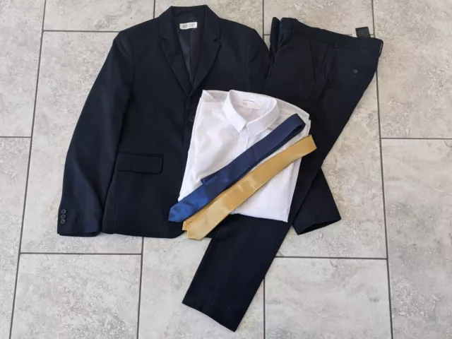 Boys H&M Navy Blue Suit Jacket & Trousers White Shirt Ties Age 10/11 11/12 Years