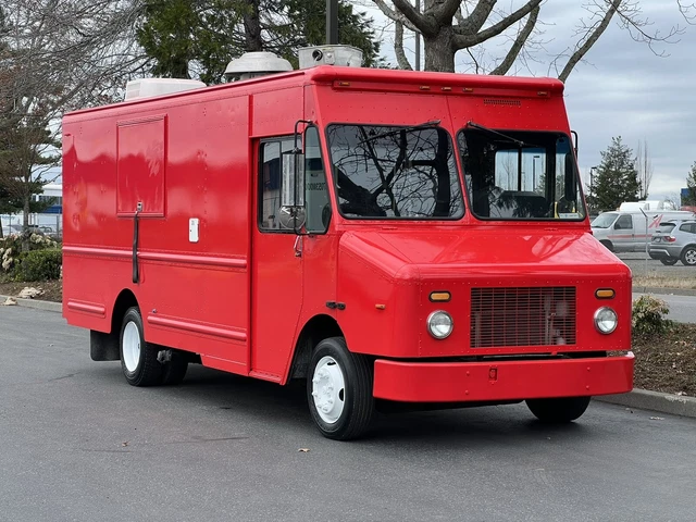 2007 Freightliner Food Truck