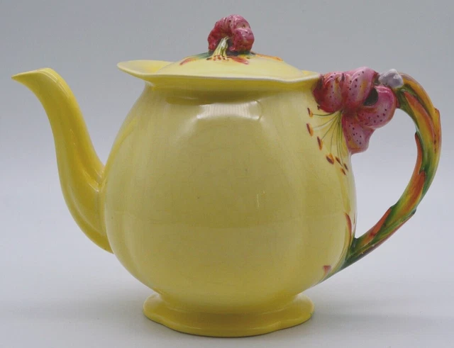 Vintage Royal Winton England Grimwades Stafordshire Yellow Tiger Lily Teapot