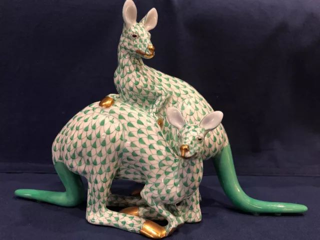 Herend Figurine - Pair of Kangaroos 15318 - Green Fishnet