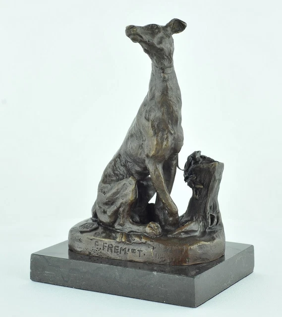 Chien Sculpture Statue Animal Hunting Art Deco Style Art Nouveau Bronze