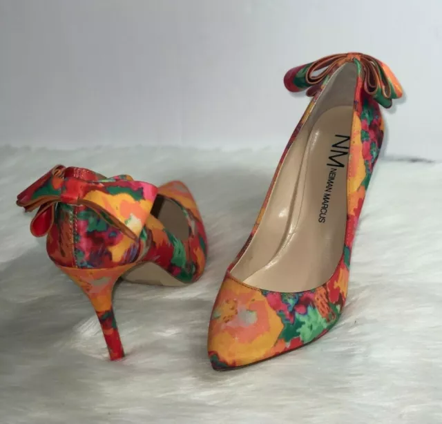 Neiman Marcus Verity Bow Pumps Womens 5.5M Orange Floral Printed Slip On Heels