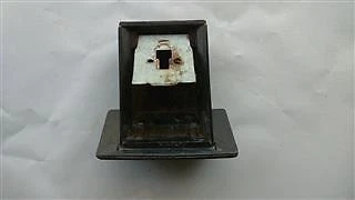 688000F000 PORTA CENERE Nissan Terrano II (R20)(02.1993->) 2000/-