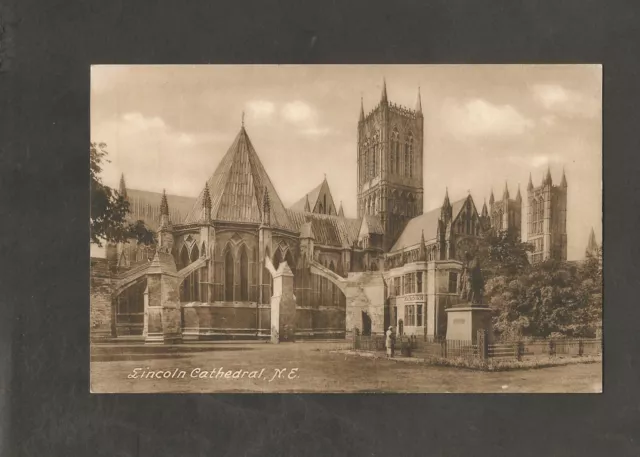 Postcard Lincolnshire Lincoln Cathedral from the North east