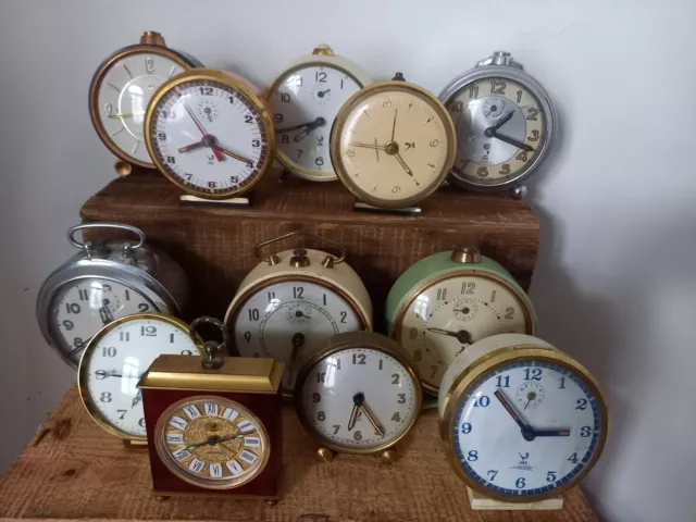 Lot 12 Réveils anciens mécanique JAZ Vintage pour Pièces Horloger EN L'ÉTAT !!