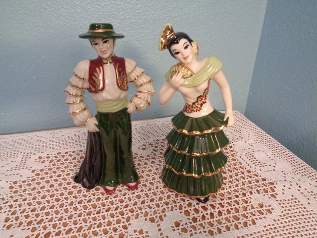 VINTAGE 1940's CERAMIC ARTS STUDIO SPANISH FLAMINGO DANCERS GREEN OUTFITS
