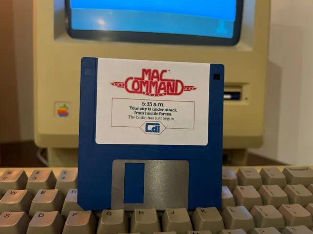 MacCommand - Vintage 400K Floppy Disk Game For Apple Macintosh  128K & 512K