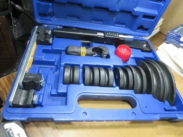 Yellow Jacket ratchet tube bender 60331 for sizes 1/4 to 7/8 "