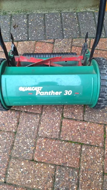 QUALCAST PANTHER 30 Manual Lawn Mower 5.00 PicClick UK