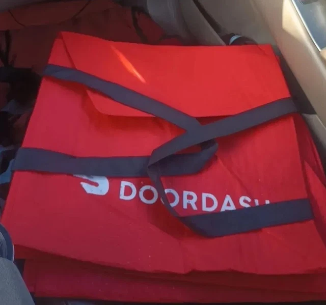 2--Large Insulated Hot Pizza Delivery Bag 19x19x6 Doordash With Carry Straps New