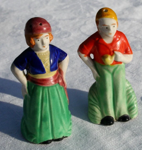 Vintage Man With Pipe and Woman Ceramic Salt And Pepper Shakers Japan