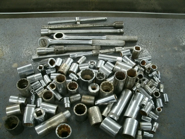 Lot of Vintage Husky Sockets Made in USA 1/2 3/8 1/4  Extension ratchet Breaker
