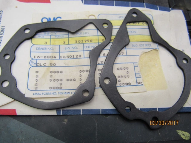 2 New  Omc Oem  Johnson Evinrude Carb. Bowl Gaskets 303750