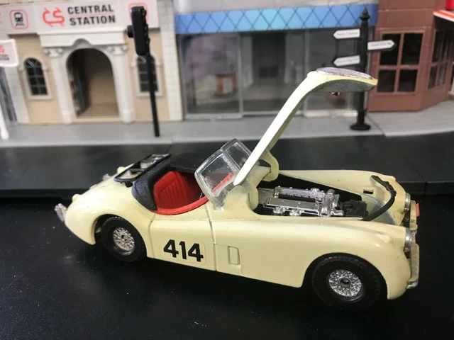 Jaguar XK120  1952 (Corgi)